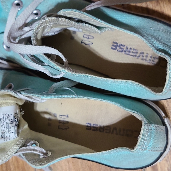 3 Pairs of Converse Shoes! - Picture 4 of 14